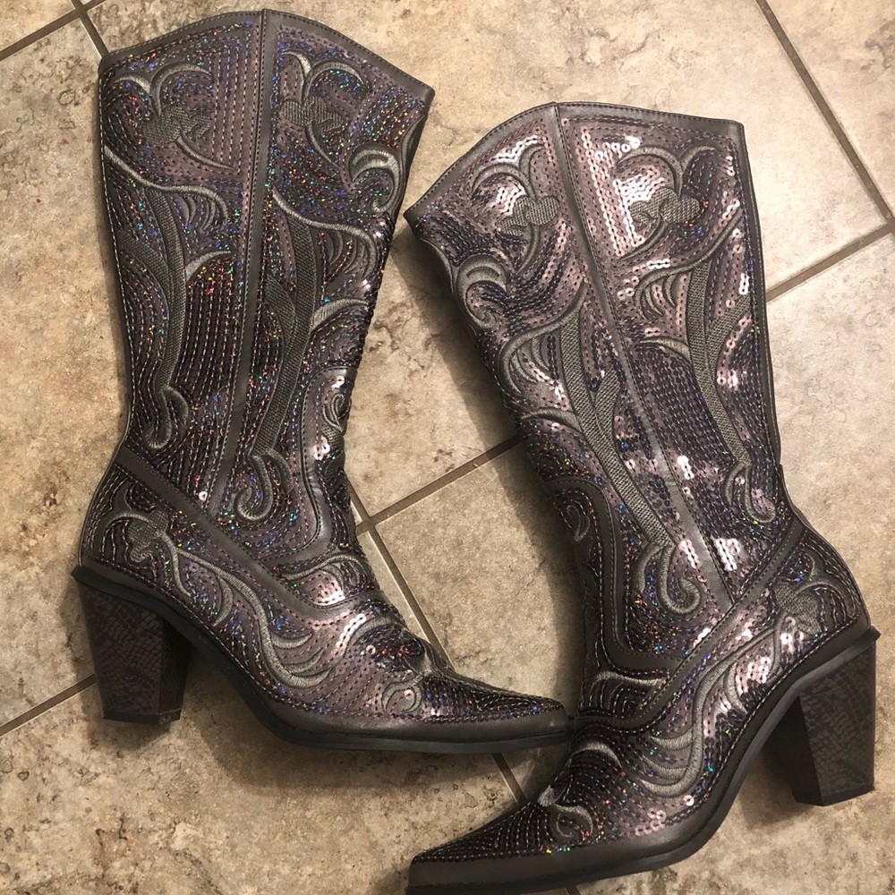Helens Heart boots